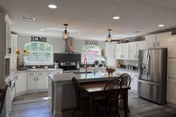 815 Sheila Dr. photo 4