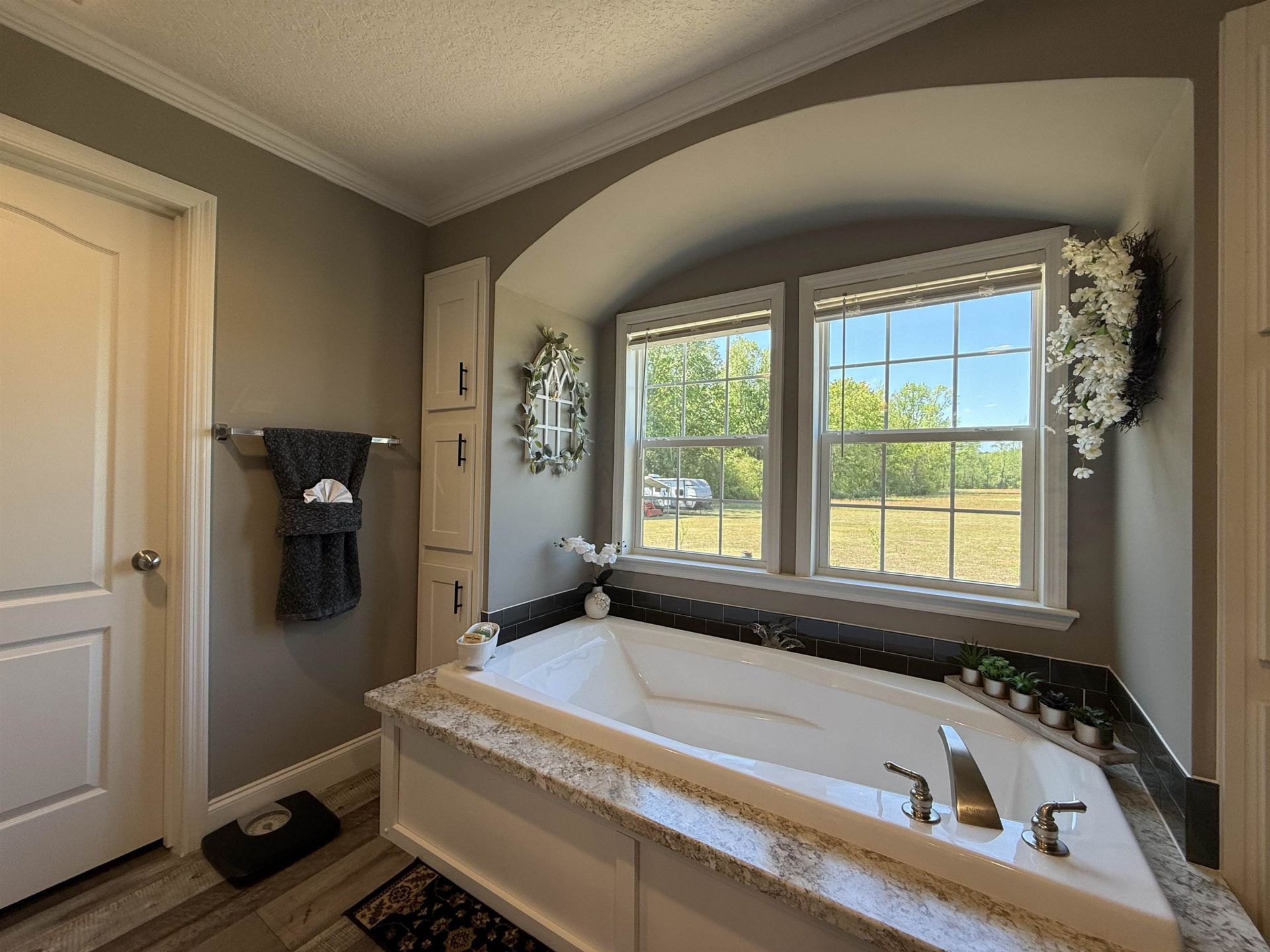 815 Sheila Dr. Photo 24