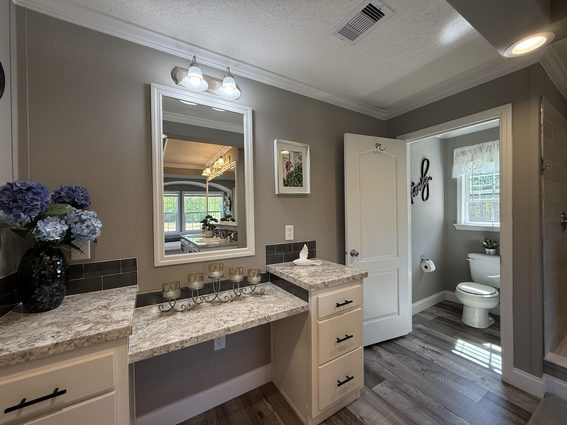 815 Sheila Dr. Photo 26