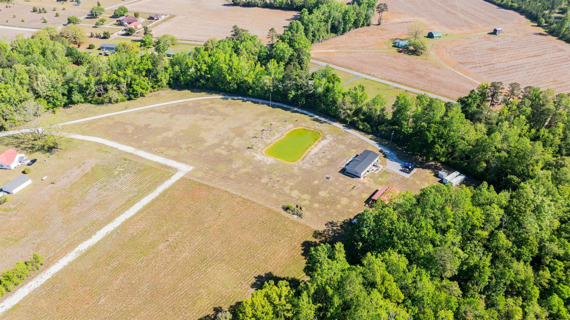 815 Sheila Dr. Photo 33