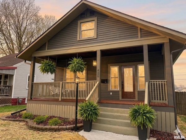 426 N HAMILTON Street, Lincoln, IL 62656