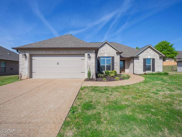 17 Ashland Drive, Jackson, TN 38305