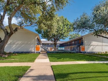 4618 Reiger Avenue, Unit 104, Dallas, TX 75246