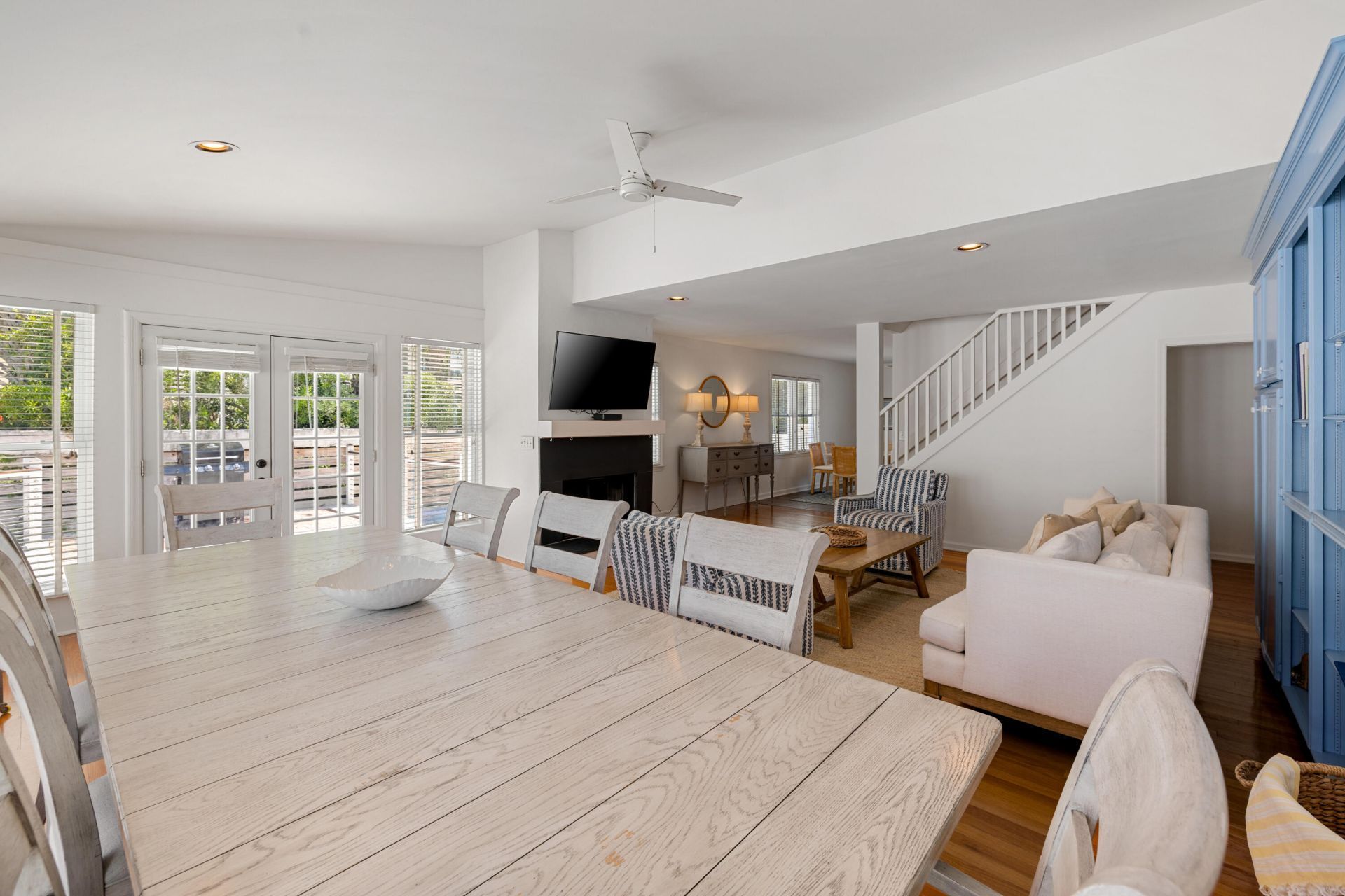 2201 Palm Boulevard Photo 15