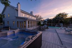 2201 Palm Boulevard photo 4