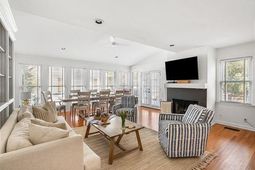 2201 Palm Boulevard photo 4