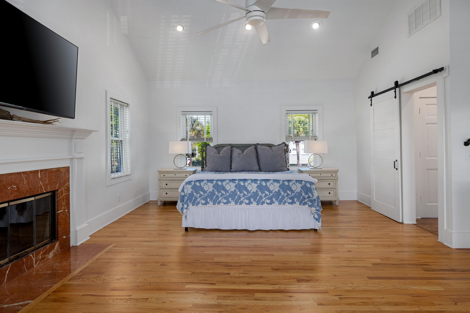 2201 Palm Boulevard Photo 25
