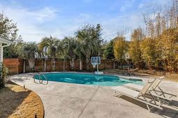 2201 Palm Boulevard photo 4