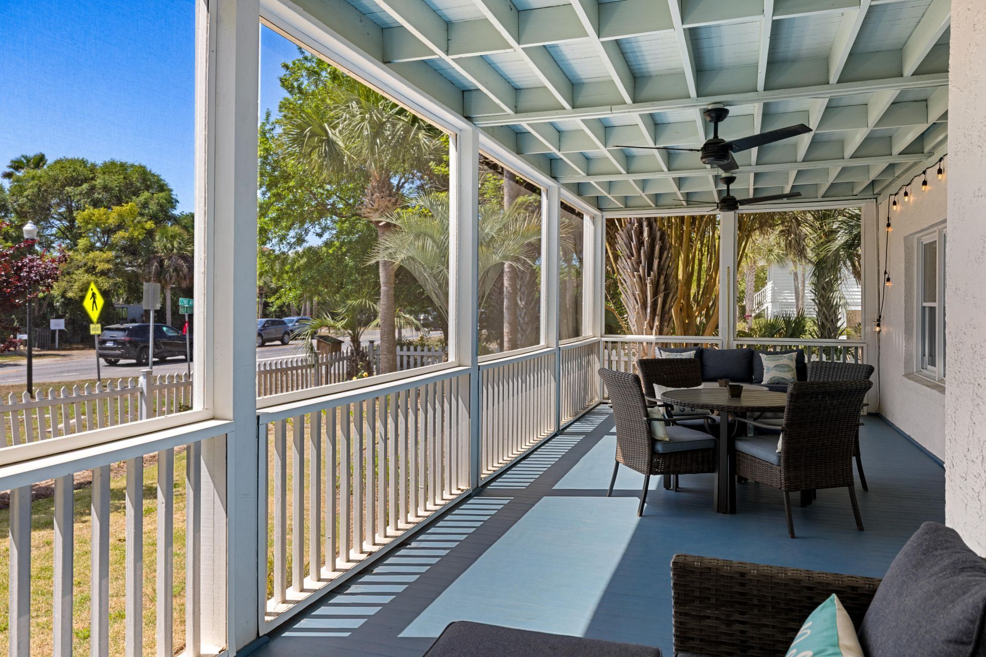 2201 Palm Boulevard Photo 4