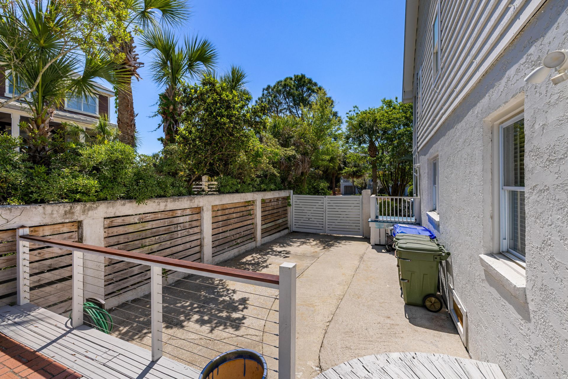 2201 Palm Boulevard Photo 49