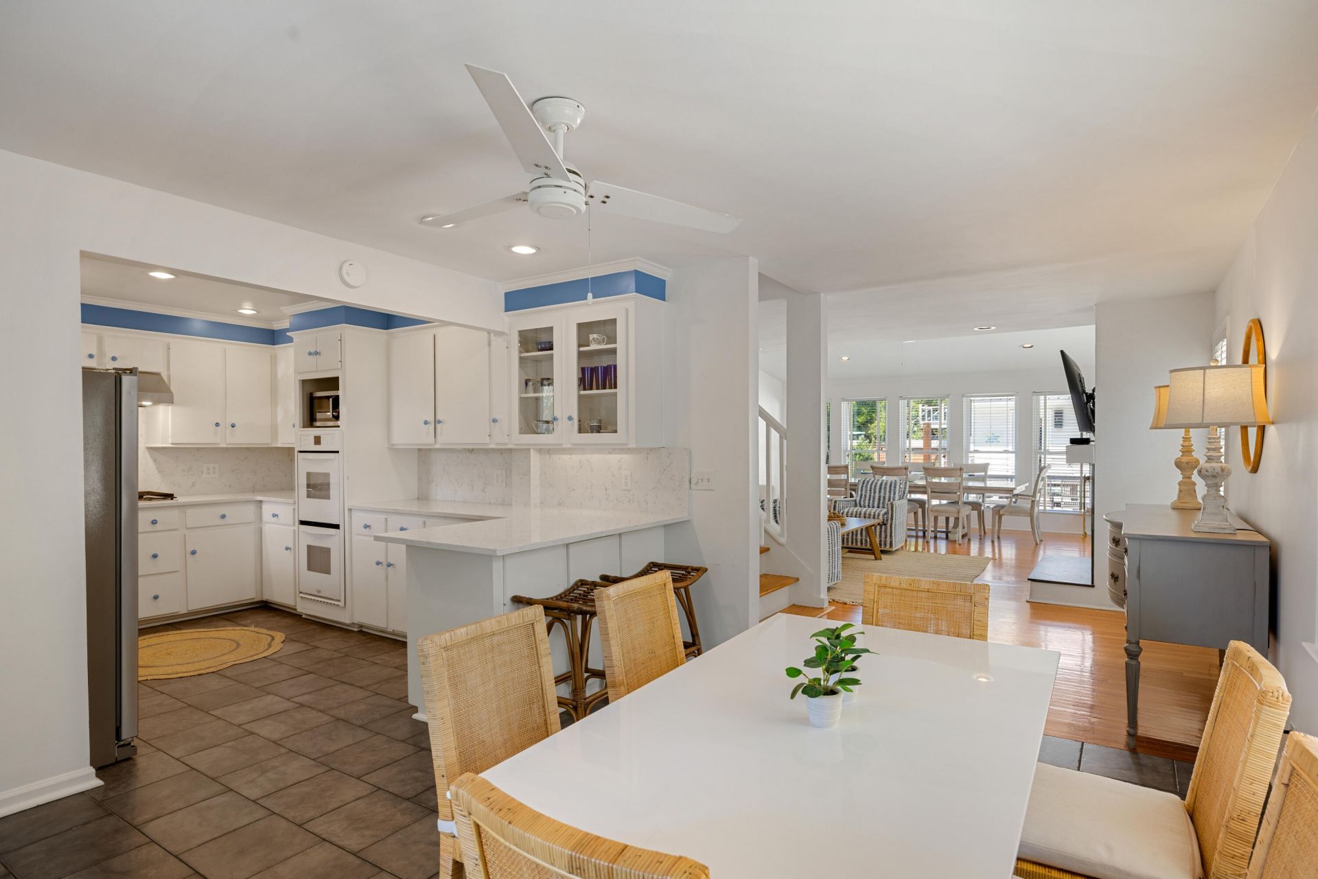 2201 Palm Boulevard Photo 5