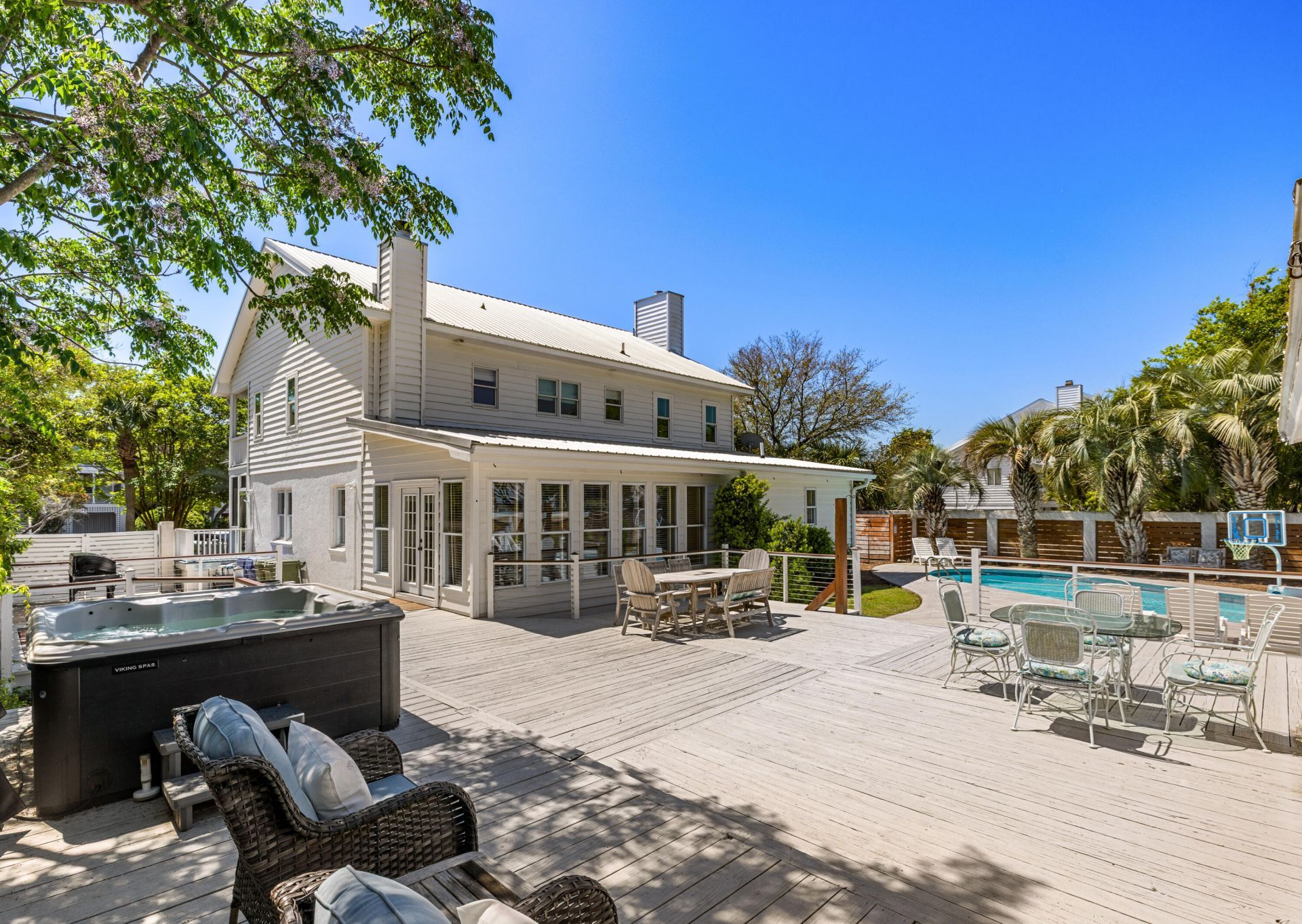 2201 Palm Boulevard Photo 60