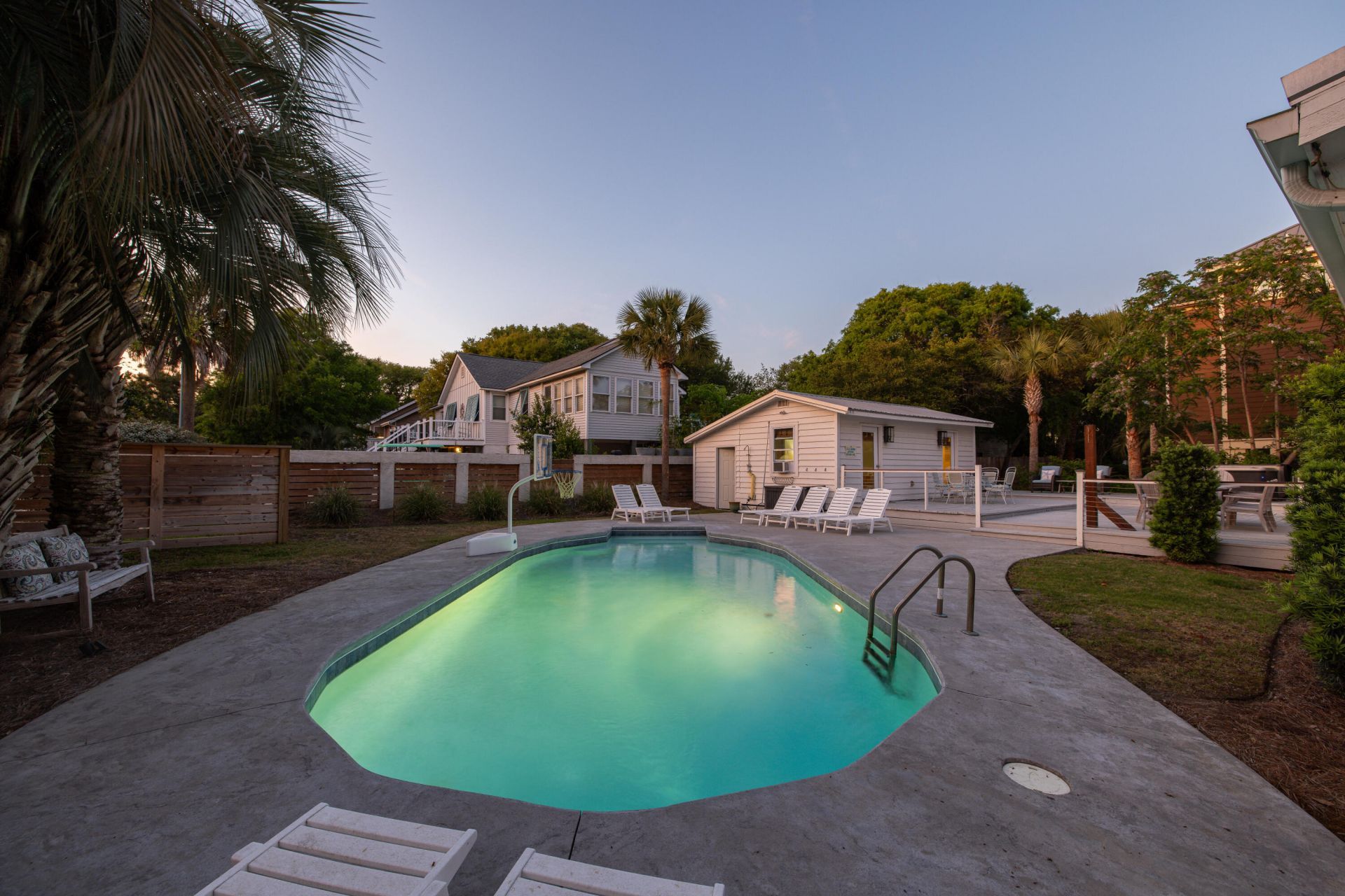 2201 Palm Boulevard Photo 64