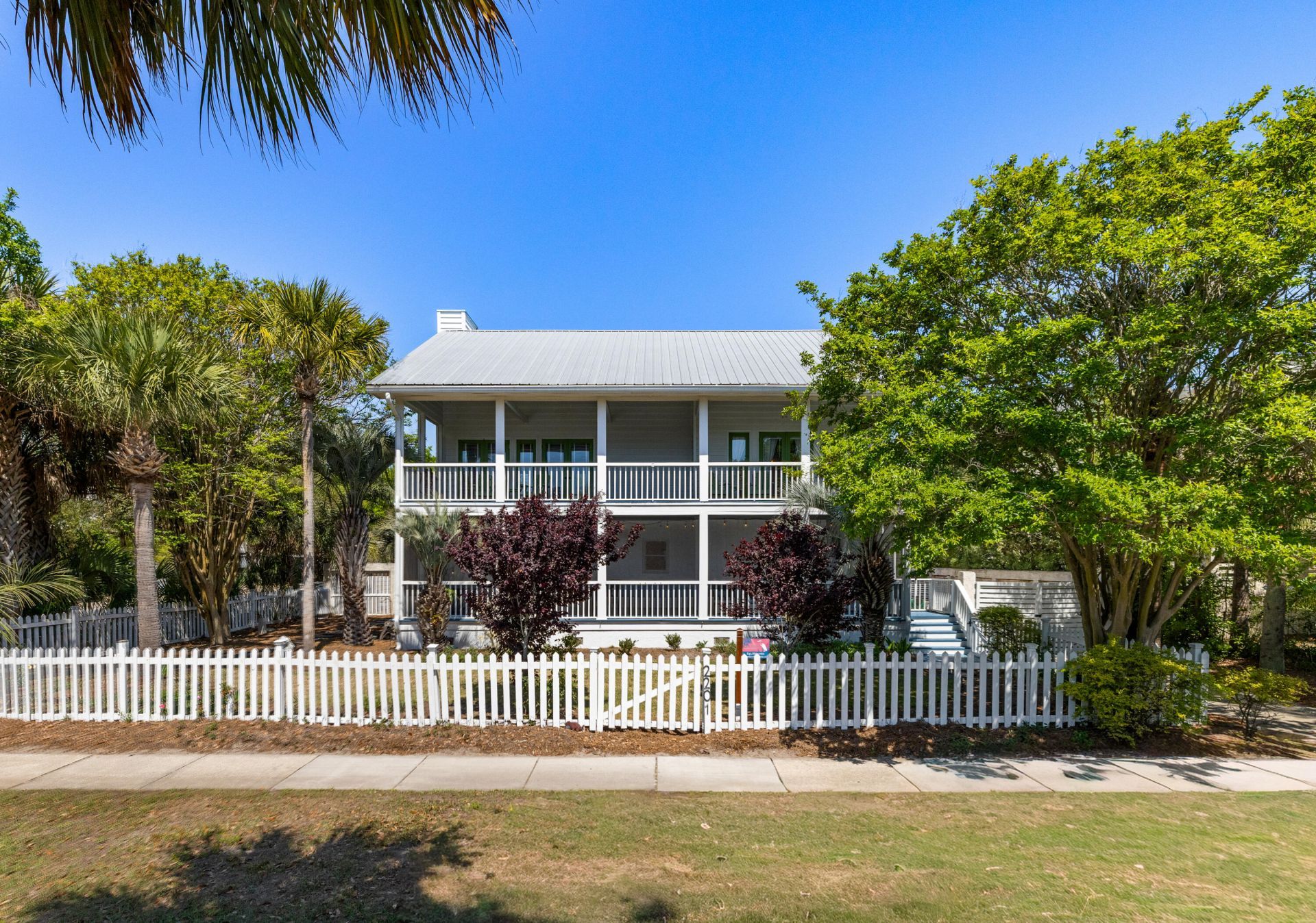 2201 Palm Boulevard Photo 71