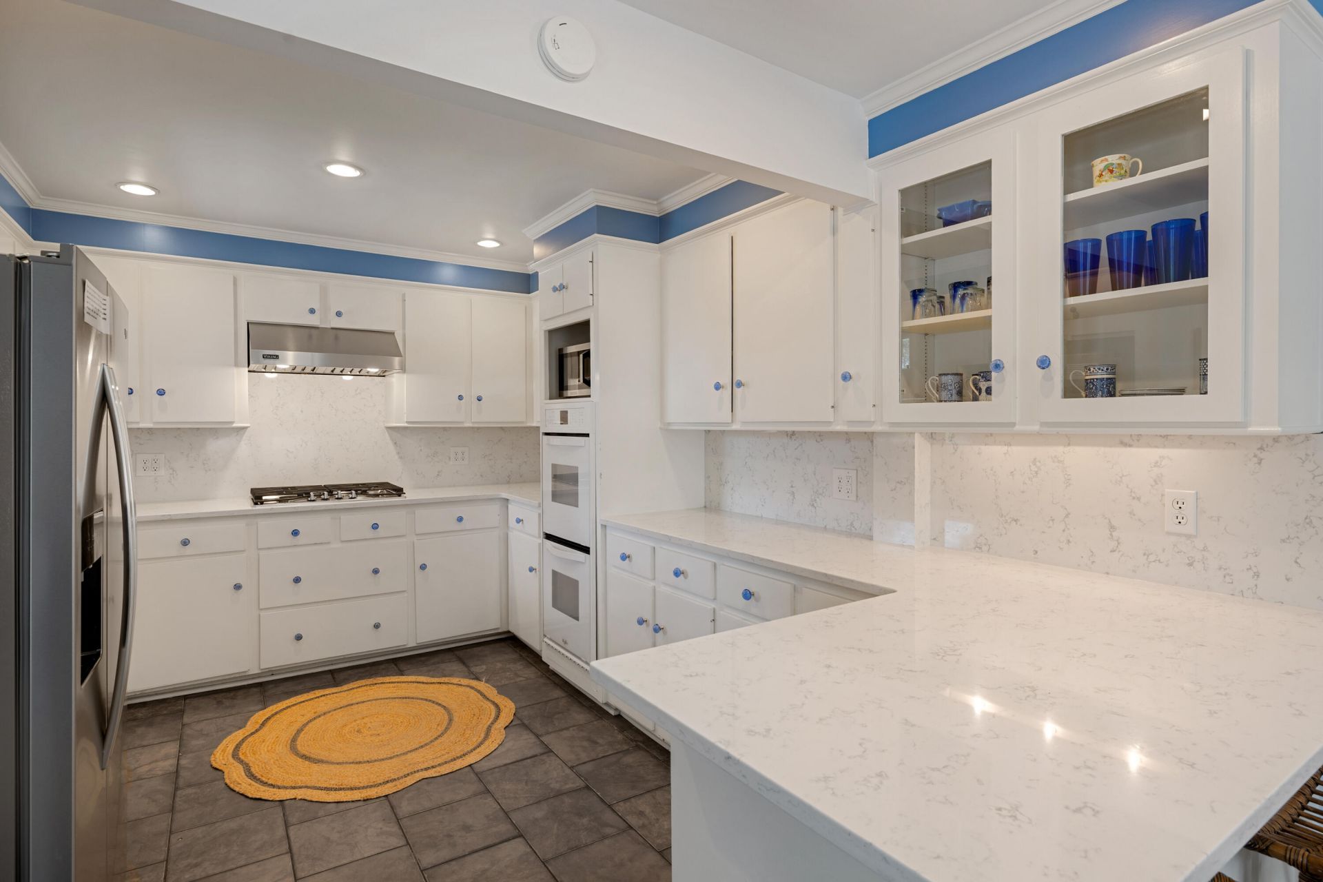 2201 Palm Boulevard Photo 9