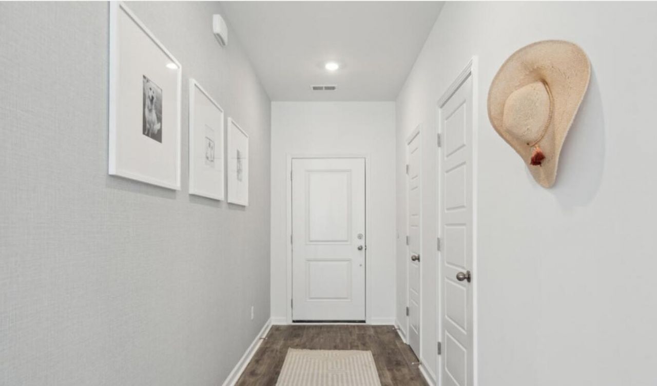 780 Ridgley Drive Photo 17