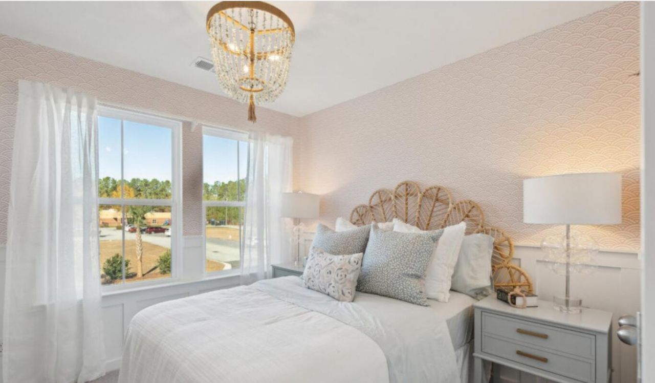 780 Ridgley Drive Photo 4