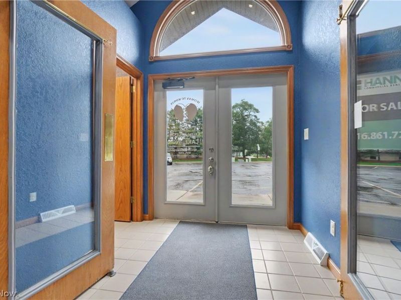 819 Southwestern Run, Poland, OH 44514 Photo 4