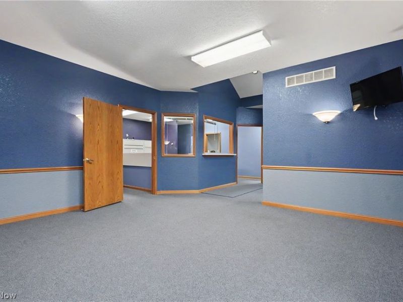 819 Southwestern Run, Poland, OH 44514 Photo 8