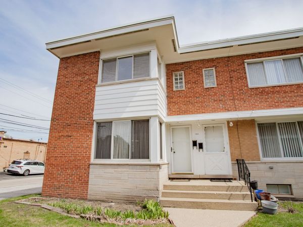 4852 Carol Street, Unit D, Skokie, IL 60077