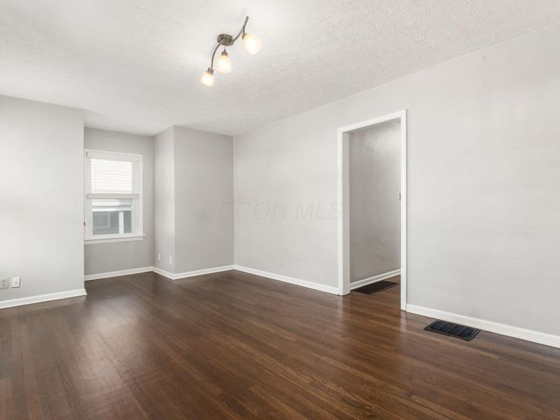 933 Sells Avenue, Columbus, OH 43212 Photo 6