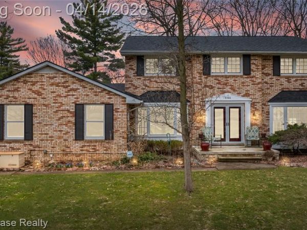 6144 Venice Drive, Commerce Twp, MI 48382