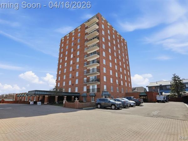 3301 Biddle Avenue, Wyandotte, MI 48192