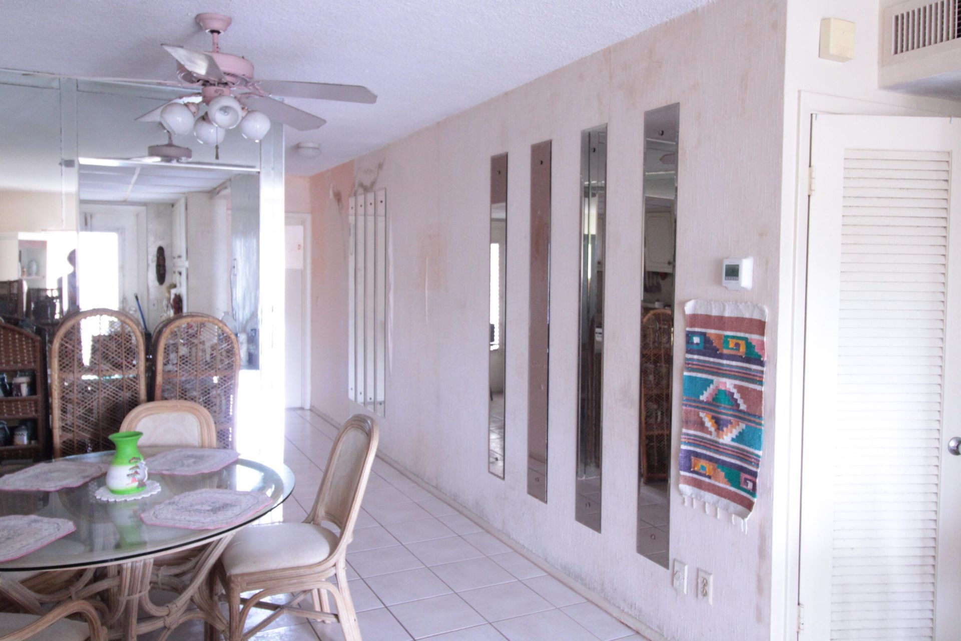 460 Paradise Isle Boulevard, Unit 203, Hallandale Beach, FL 33009 Photo