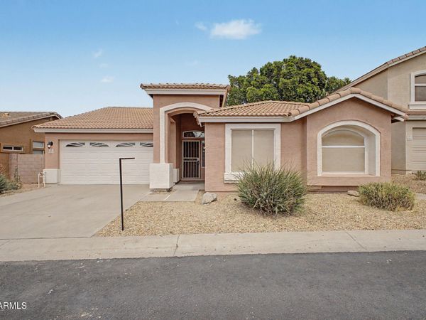 6654 E RICHMOND Street, Mesa, AZ 85215