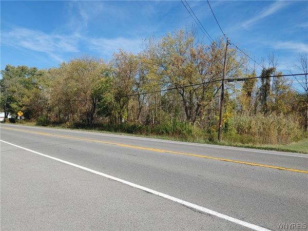 4311 Lake Avenue, Lockport, NY 14094