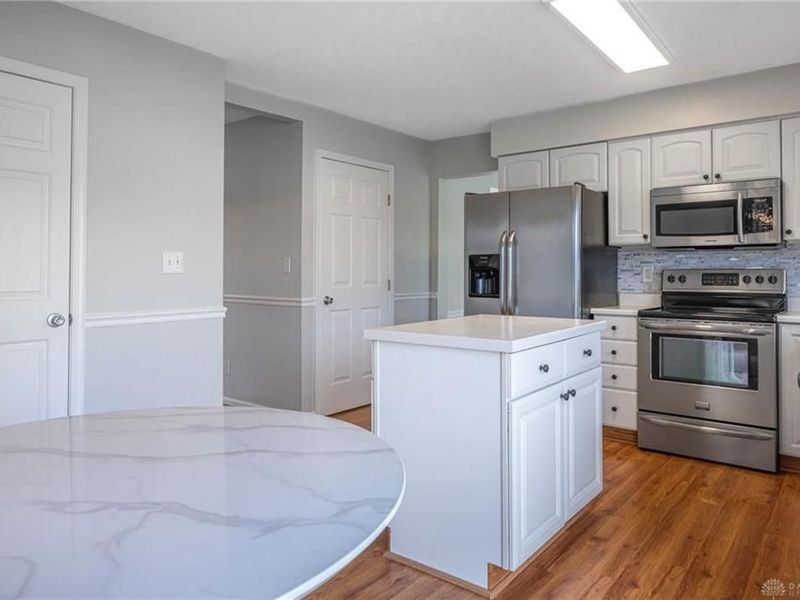 1053 Ashbrooke Lane, Xenia, OH 45385 Photo 11