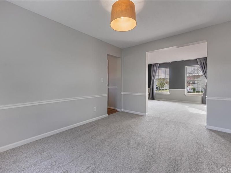 1053 Ashbrooke Lane, Xenia, OH 45385 Photo 5