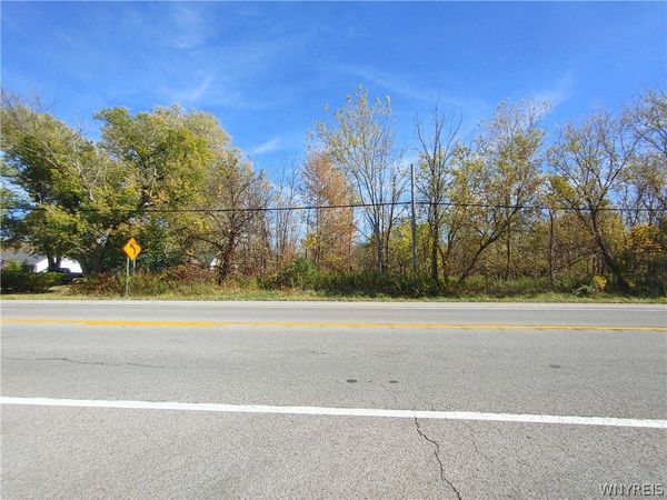 4307 Lake Avenue, Lockport, NY 14094