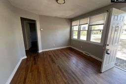 7626 Terry Street photo 4