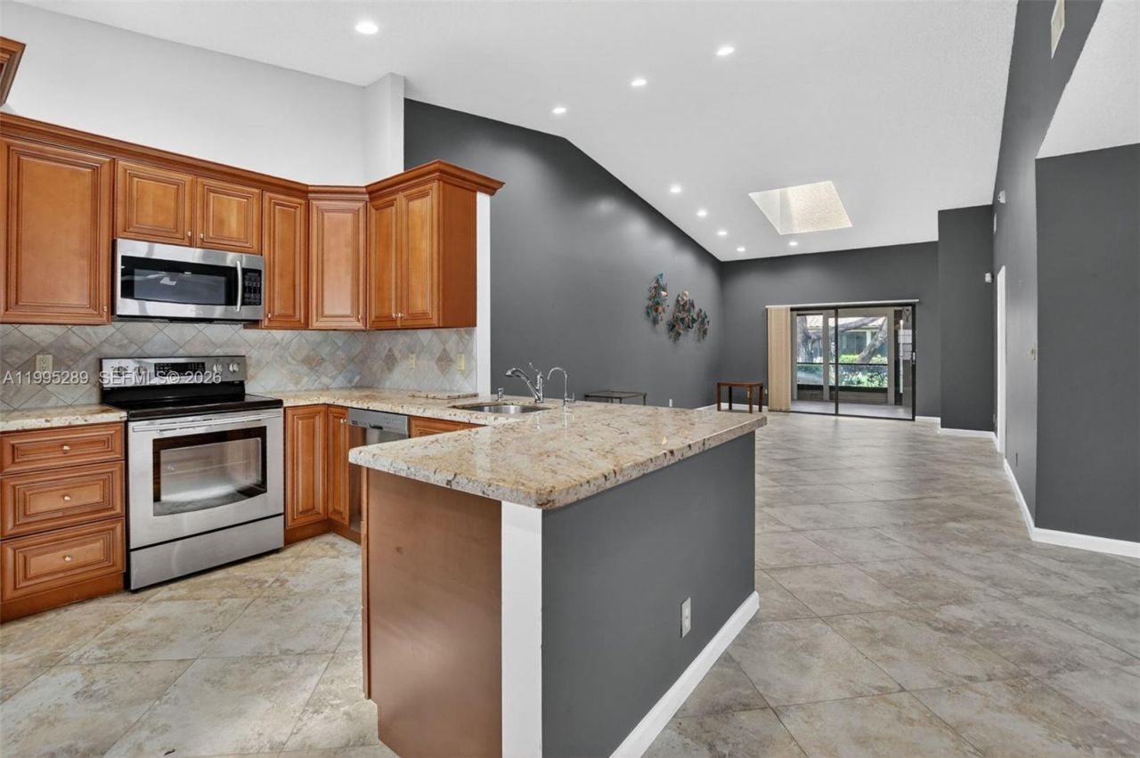 6141 SE Sunny Pointe Cir, Delray Beach, FL 33484 Photo
