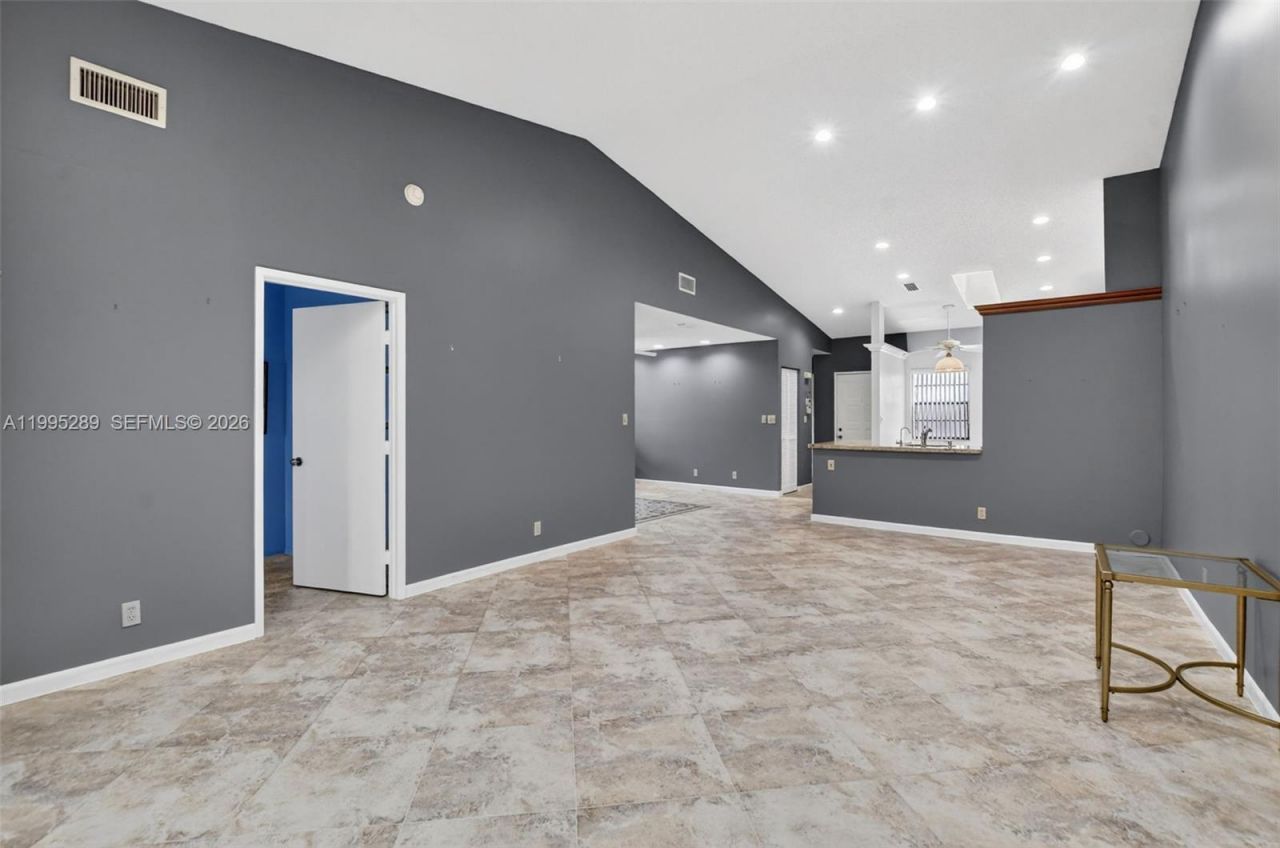 6141 SE Sunny Pointe Cir, Delray Beach, FL 33484 Photo