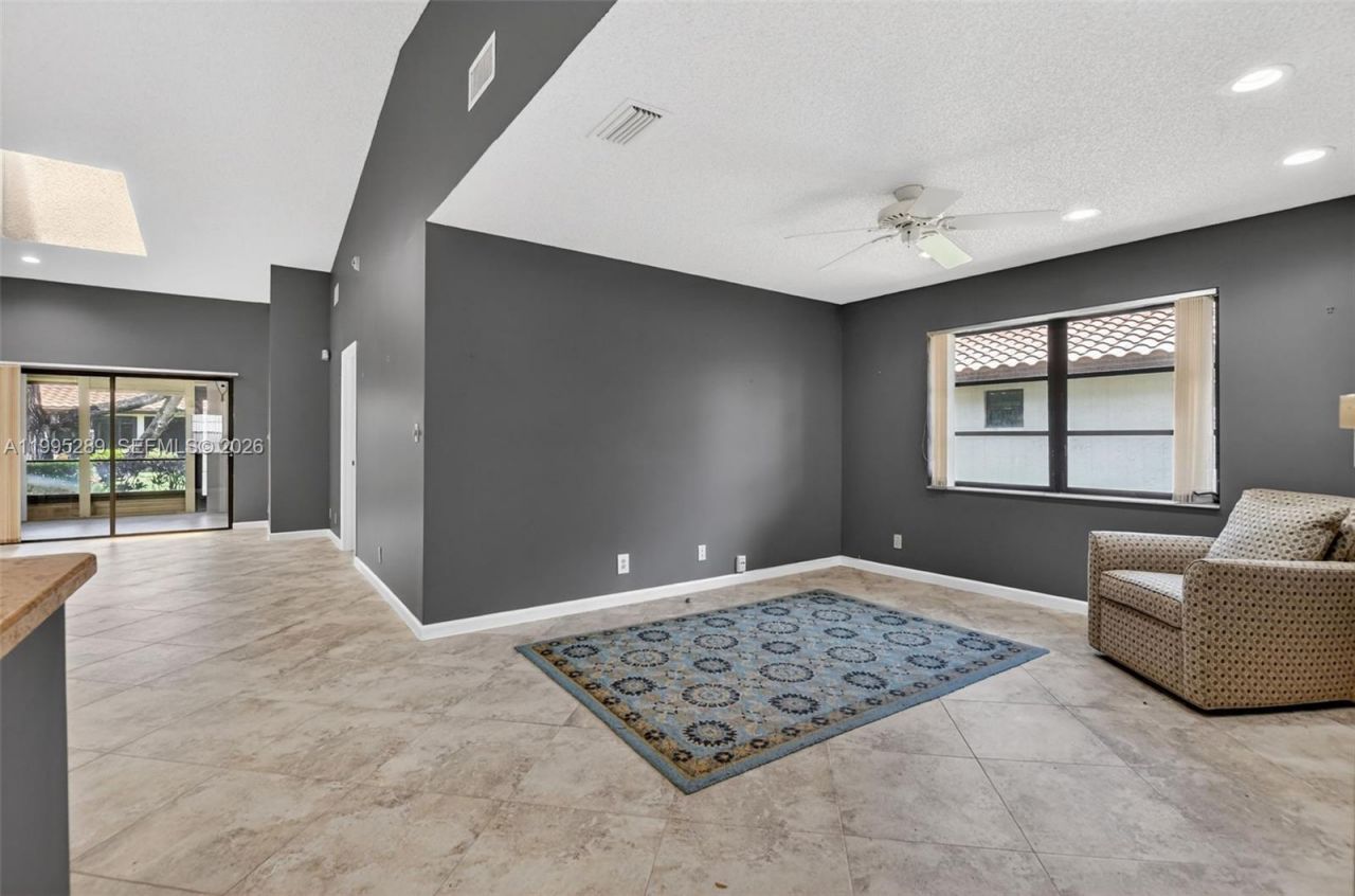 6141 SE Sunny Pointe Cir, Delray Beach, FL 33484 Photo