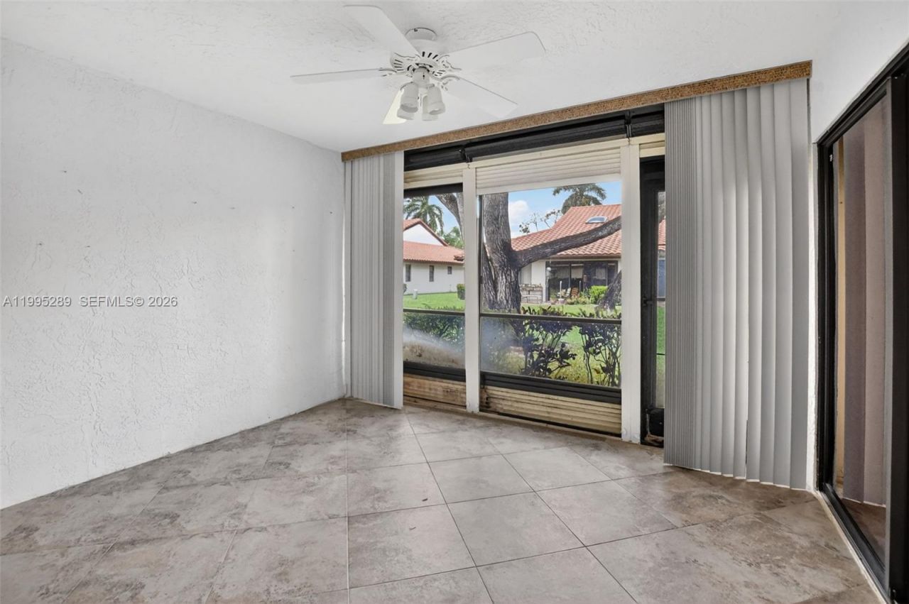 6141 SE Sunny Pointe Cir, Delray Beach, FL 33484 Photo