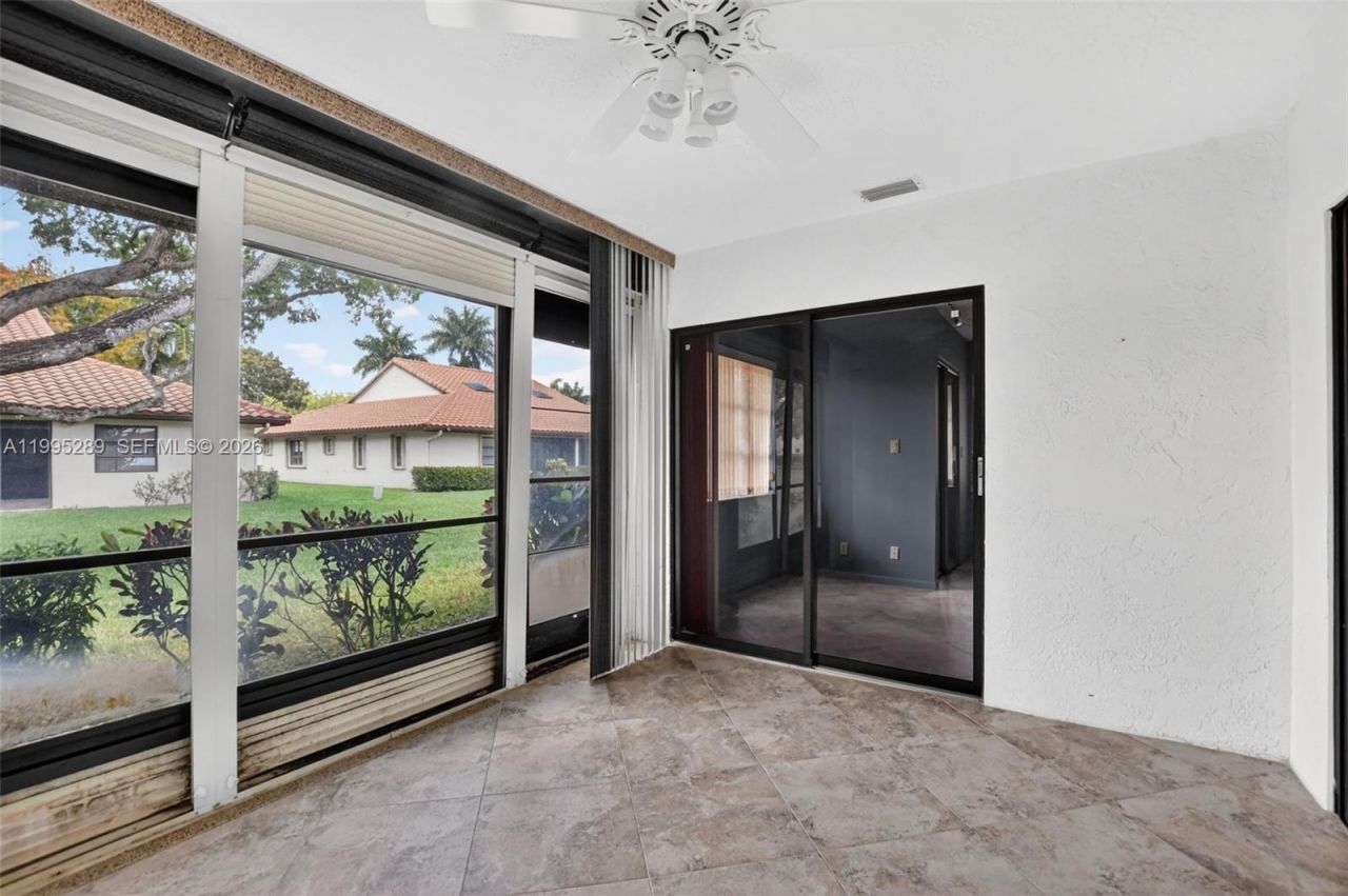 6141 SE Sunny Pointe Cir, Delray Beach, FL 33484 Photo
