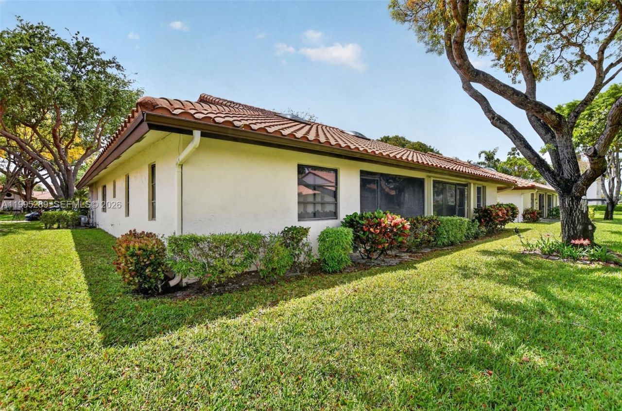 6141 SE Sunny Pointe Cir, Delray Beach, FL 33484 Photo