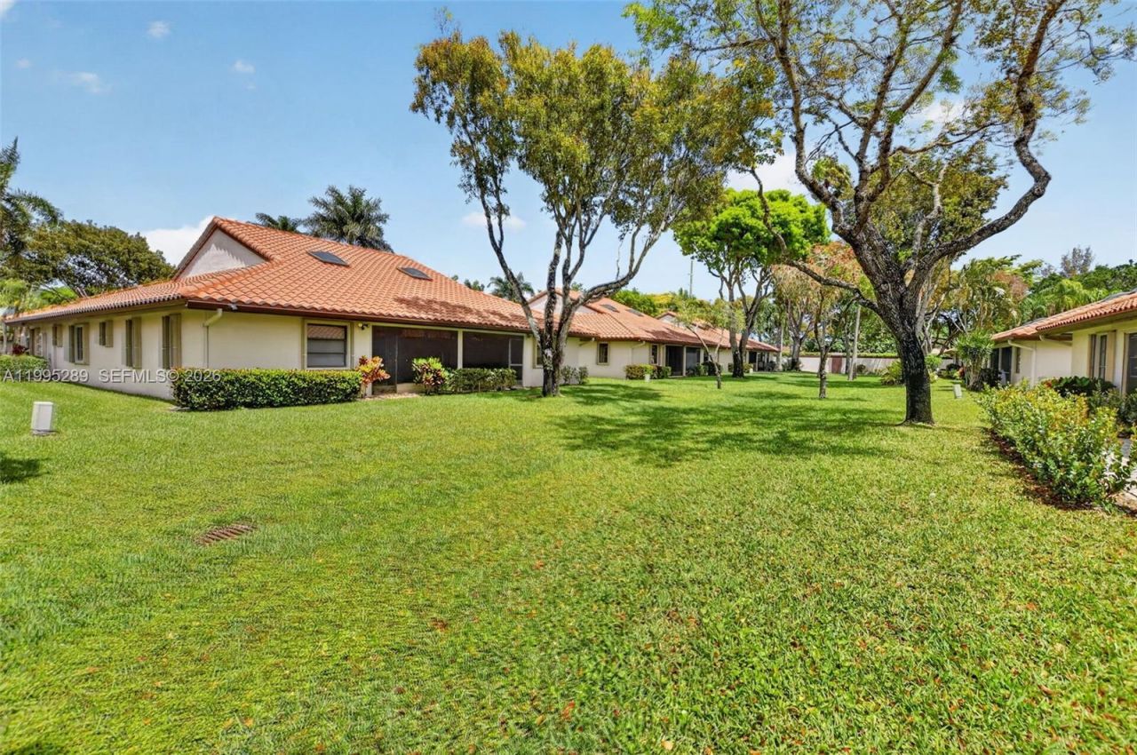 6141 SE Sunny Pointe Cir, Delray Beach, FL 33484 Photo