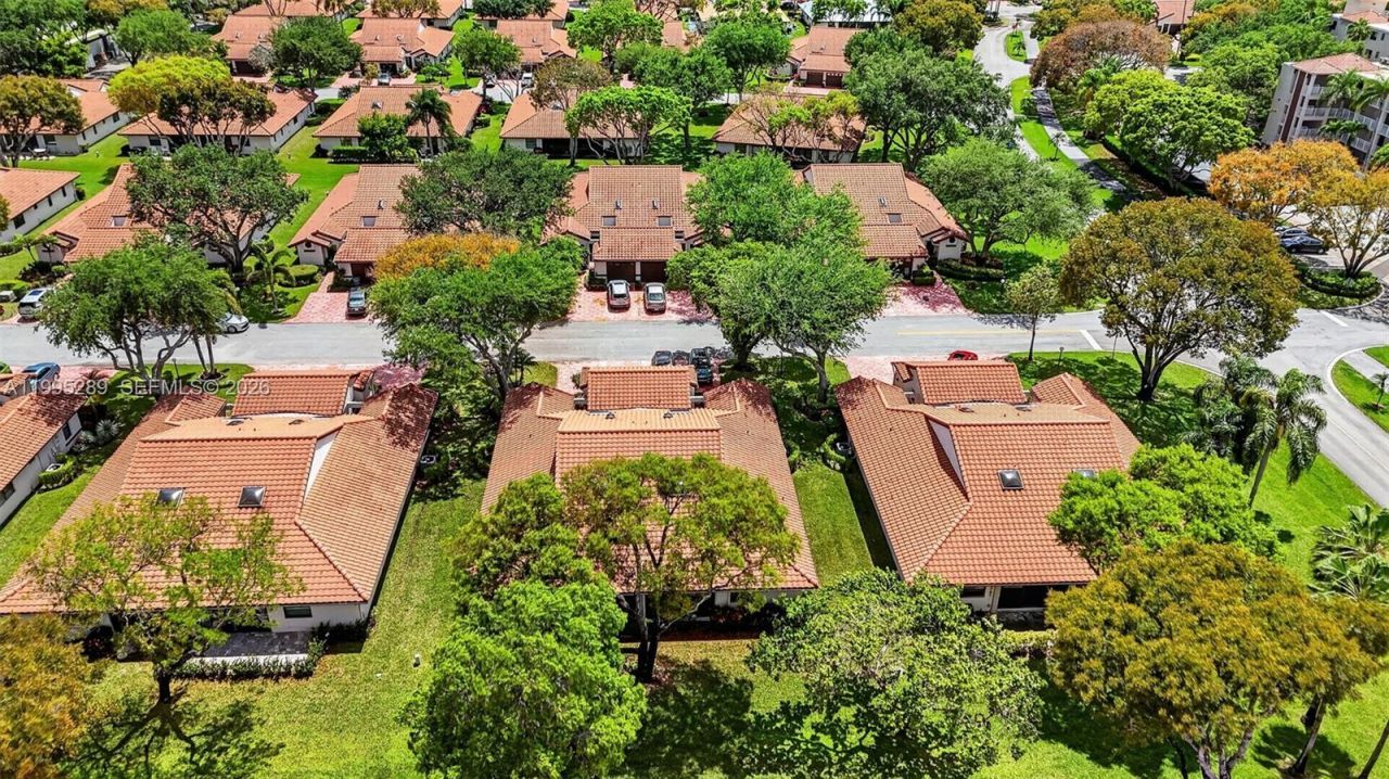 6141 SE Sunny Pointe Cir, Delray Beach, FL 33484 Photo
