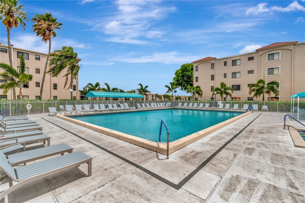 6141 SE Sunny Pointe Cir, Delray Beach, FL 33484 Photo