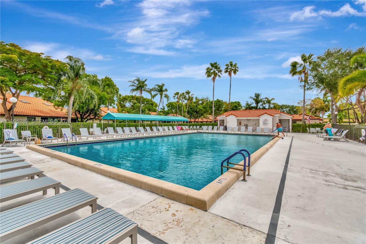 6141 SE Sunny Pointe Cir, Delray Beach, FL 33484 Photo
