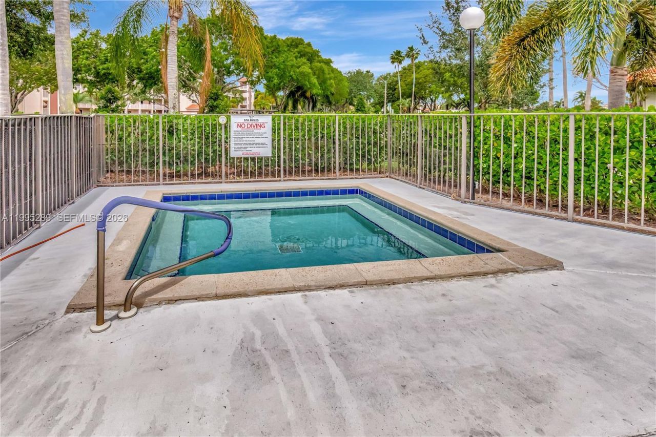 6141 SE Sunny Pointe Cir, Delray Beach, FL 33484 Photo