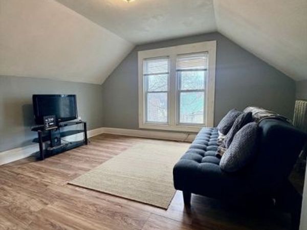 38 Greenacre Sq, Unit 3, Springfield, MA 01105