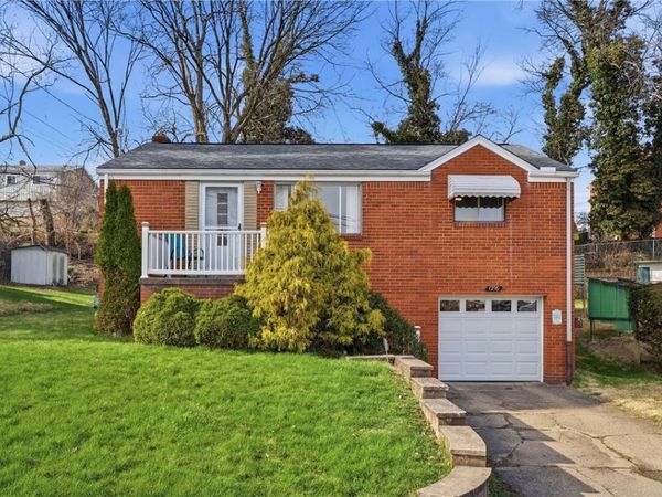 1216 Hollywood St, Pittsburgh, PA 15205