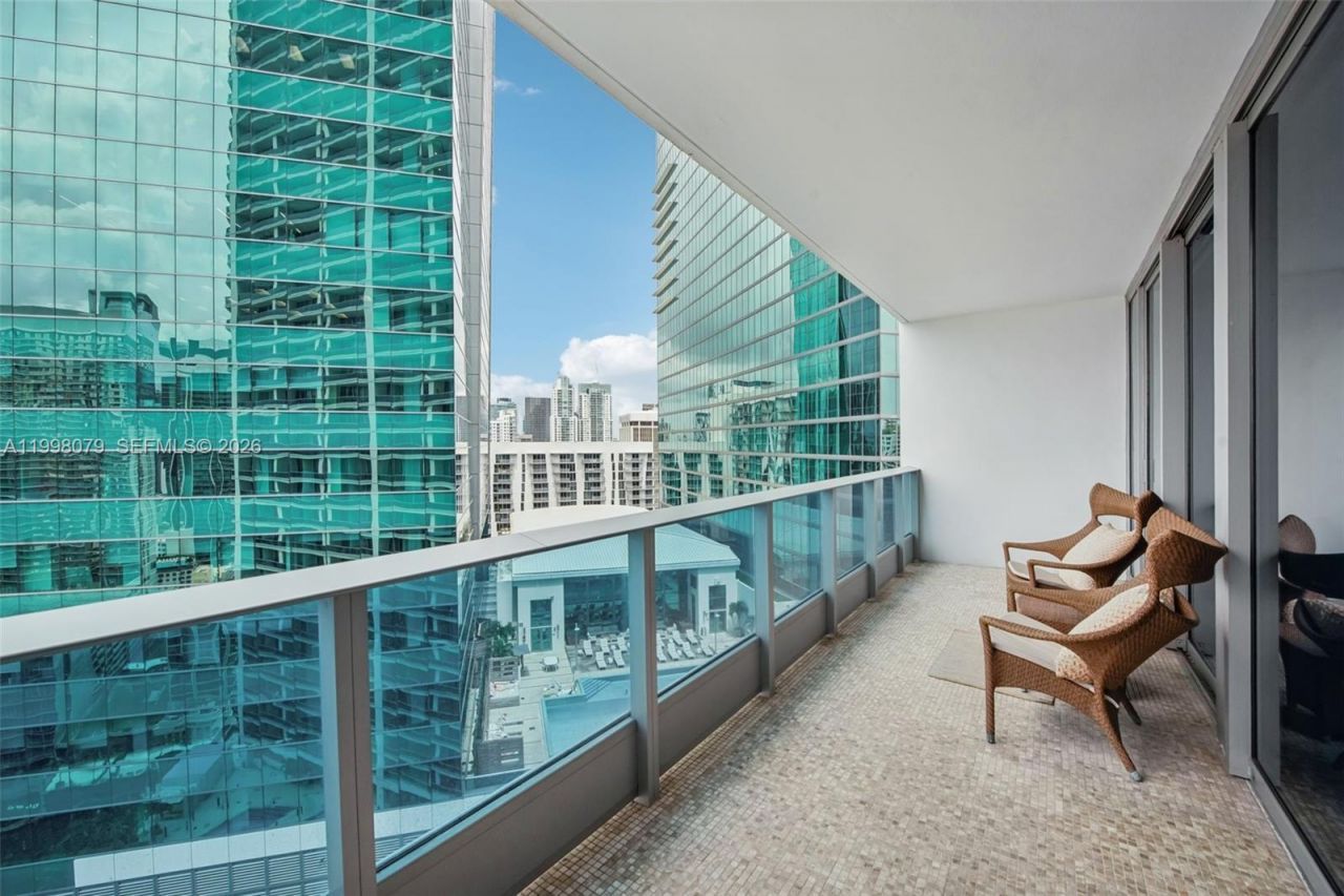 200 Biscayne Boulevard Way, Unit 3113, Miami, FL 33131 Photo
