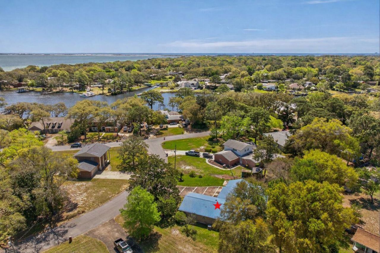 112 NE Berger Place, Fort Walton Beach, FL 32548 Main Photo