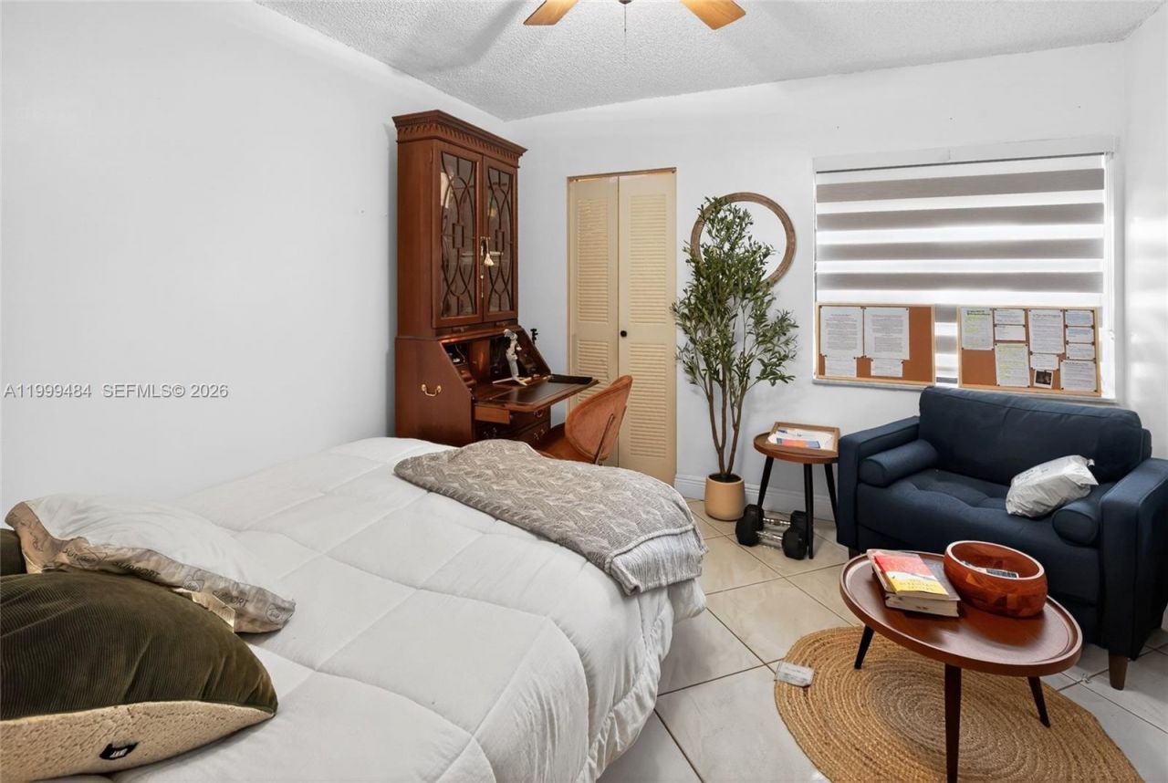 6445 W Pinehurst Cir W, Unit D25, Tamarac, FL 33321 Photo